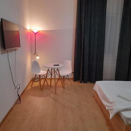 Piata Unirii- 1 Room Studio Apartment Timisoara Exterior foto