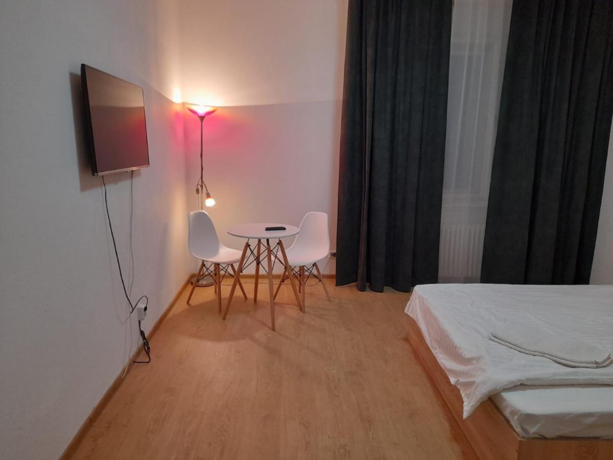 Piata Unirii- 1 Room Studio Apartment Timisoara Exterior foto